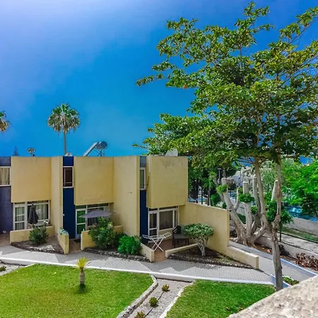 Complex Cortijo, Americas, Pool, Parking La45