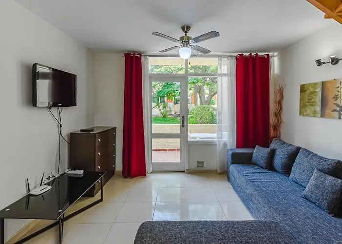 Complex Cortijo, Americas, Pool, Parking La45 아파트