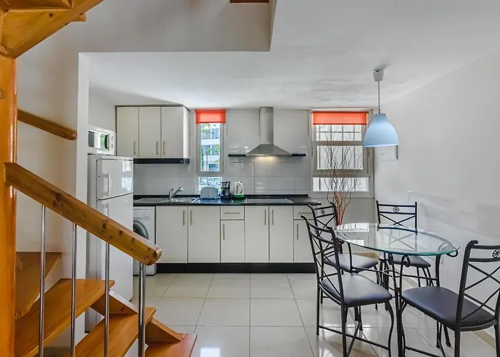 Complex Cortijo, Americas, Pool, Parking La45